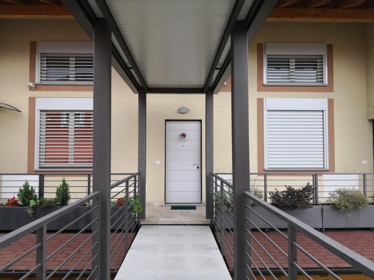 Charme Lake Loft Ispra Exteriér fotografie