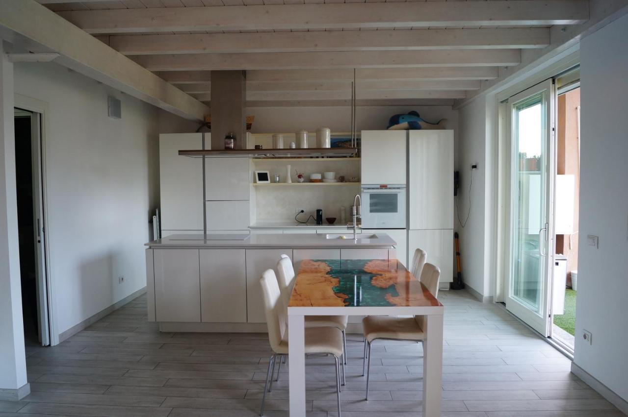 Charme Lake Loft Ispra Exteriér fotografie
