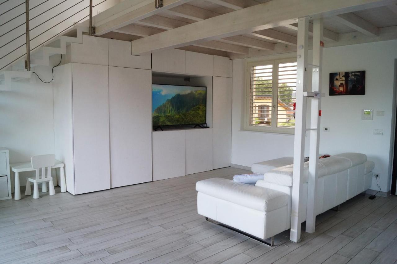 Charme Lake Loft Ispra Exteriér fotografie